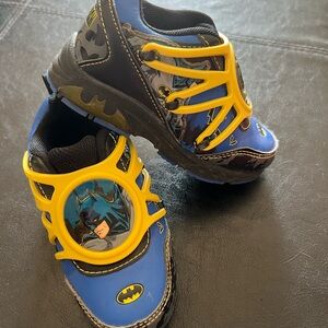 Batman - Kids Size 8 Sneakers - Blue with Yellow Straps